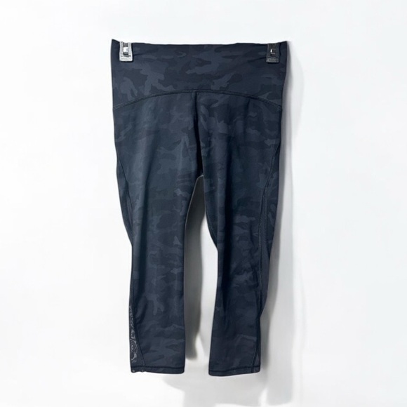 lululemon athletica Pants - Lululemon Base Pace High Rise Crop 23” Sheer Sides Size 6 Heritage Deep Camo